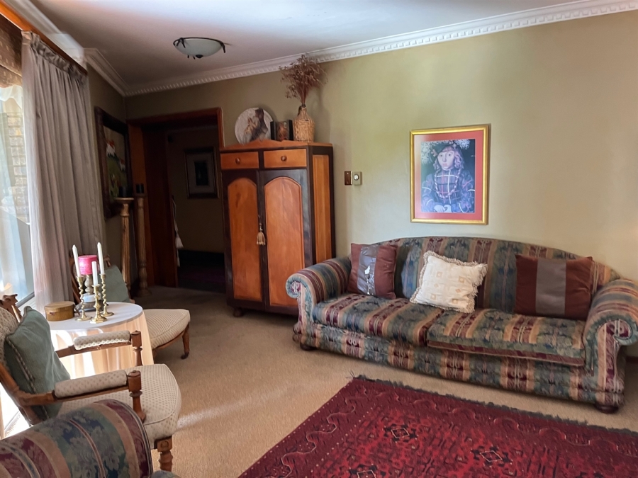 6 Bedroom Property for Sale in Die Heuwel Mpumalanga