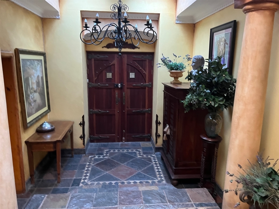 6 Bedroom Property for Sale in Die Heuwel Mpumalanga
