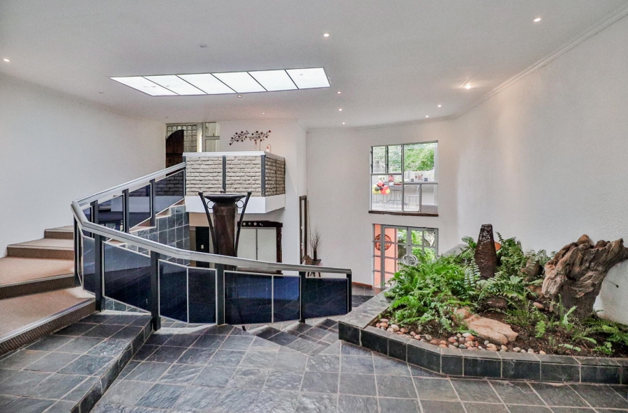 9 Bedroom Property for Sale in White River Rural Mpumalanga