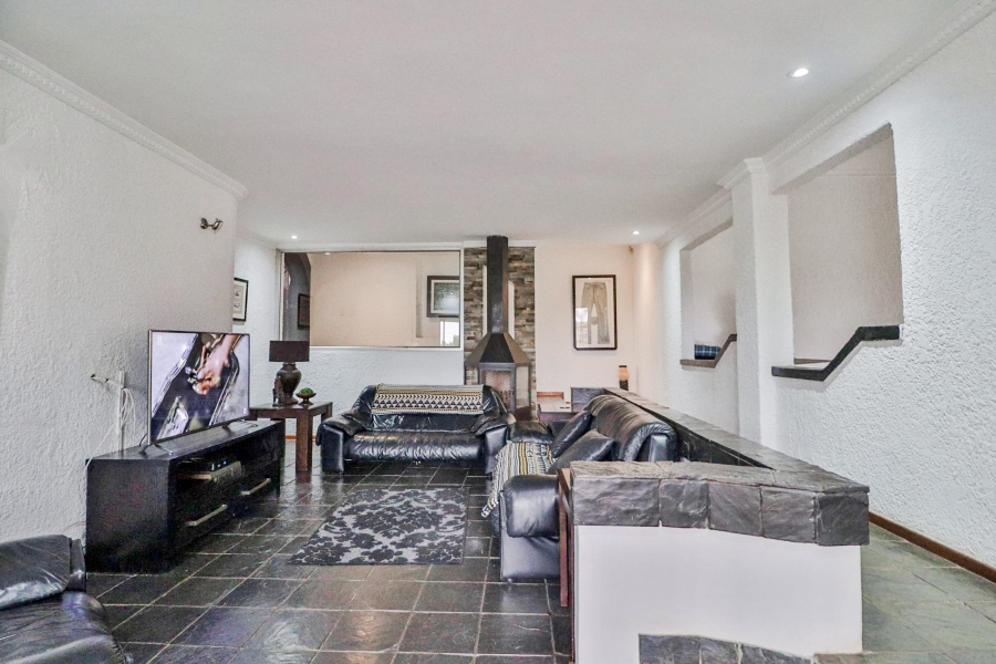 9 Bedroom Property for Sale in White River Rural Mpumalanga