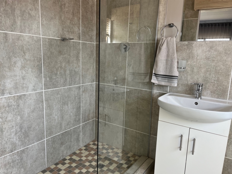 3 Bedroom Property for Sale in Jackaroo Park Mpumalanga