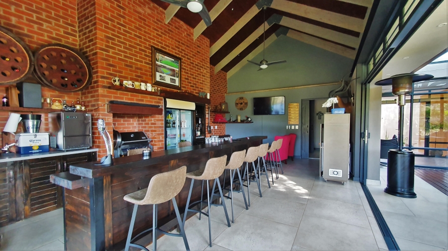 7 Bedroom Property for Sale in Sonheuwel Mpumalanga