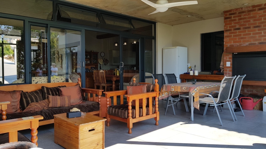 7 Bedroom Property for Sale in Sonheuwel Mpumalanga