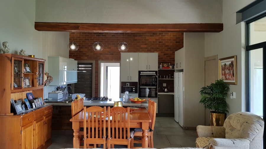 7 Bedroom Property for Sale in Sonheuwel Mpumalanga