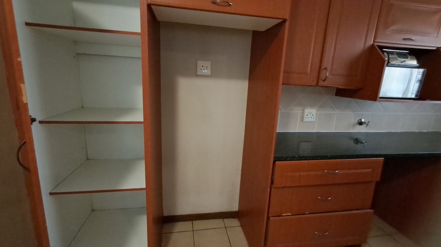 1 Bedroom Property for Sale in Sonheuwel Mpumalanga