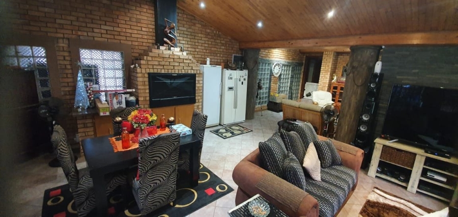 4 Bedroom Property for Sale in Gholfsig Mpumalanga