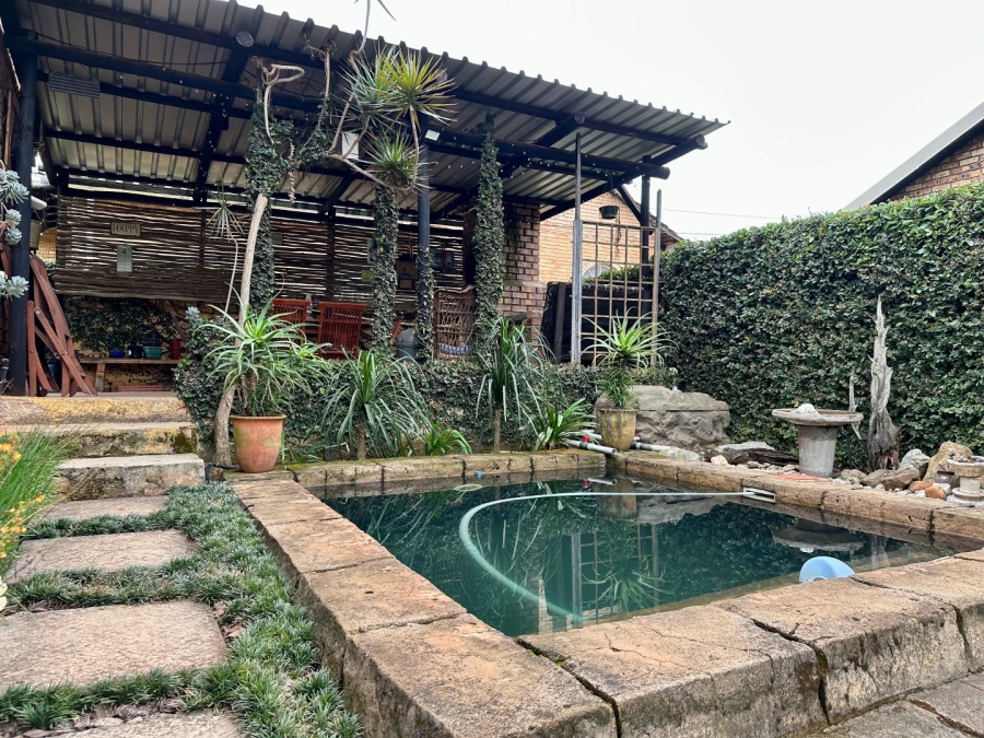 2 Bedroom Property for Sale in Colts Hill Mpumalanga