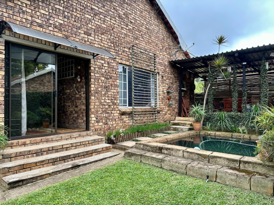 2 Bedroom Property for Sale in Colts Hill Mpumalanga