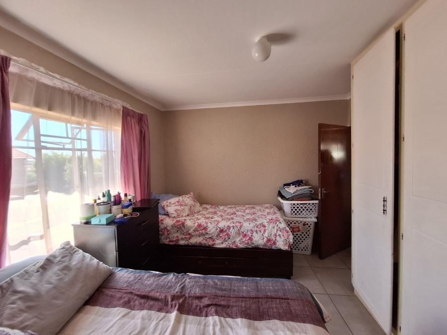 To Let 2 Bedroom Property for Rent in Noordrand Mpumalanga