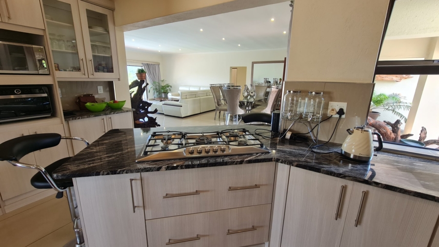 4 Bedroom Property for Sale in Ntulo Wildlife Estate Mpumalanga