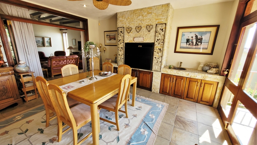 6 Bedroom Property for Sale in Sonheuwel Ext 1 Mpumalanga