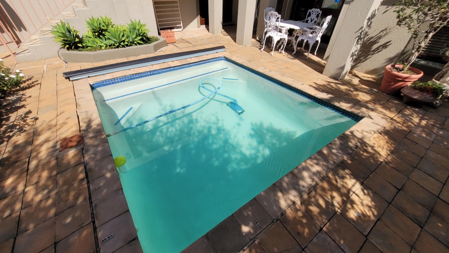 6 Bedroom Property for Sale in Sonheuwel Ext 1 Mpumalanga