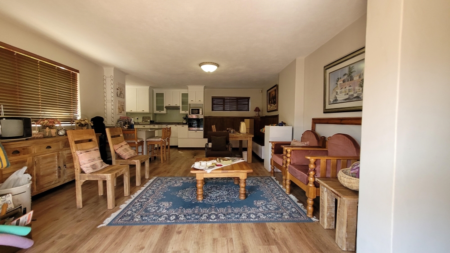 6 Bedroom Property for Sale in Sonheuwel Ext 1 Mpumalanga