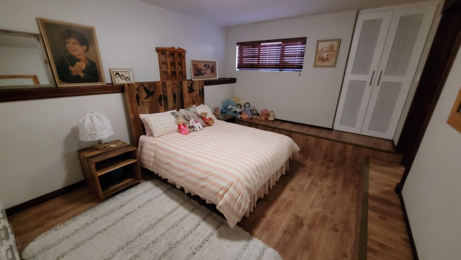 6 Bedroom Property for Sale in Sonheuwel Ext 1 Mpumalanga