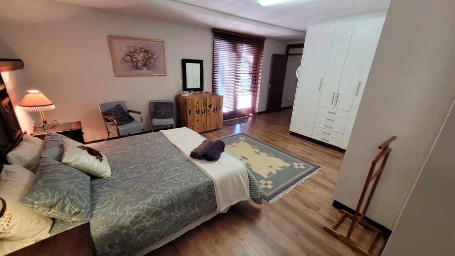 6 Bedroom Property for Sale in Sonheuwel Ext 1 Mpumalanga