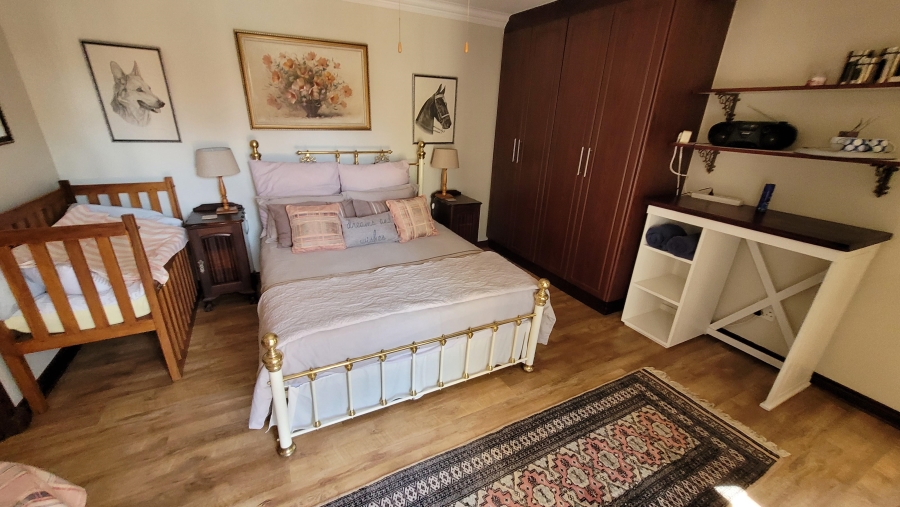 6 Bedroom Property for Sale in Sonheuwel Ext 1 Mpumalanga