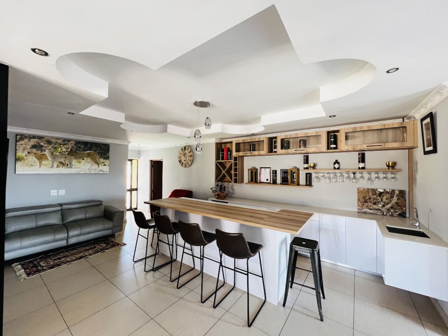 4 Bedroom Property for Sale in Stonehenge Ext 7 Mpumalanga