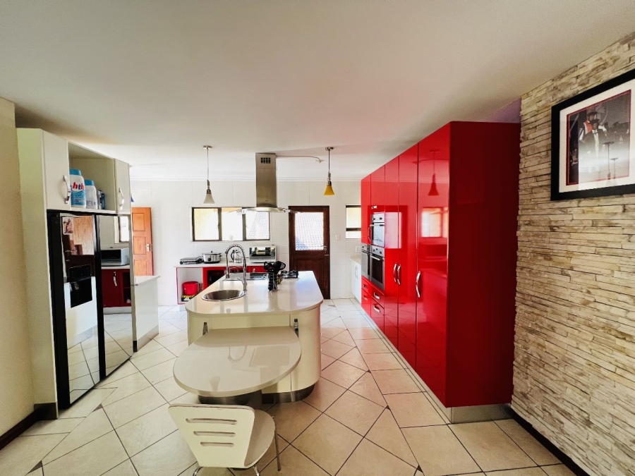 4 Bedroom Property for Sale in Stonehenge Ext 7 Mpumalanga