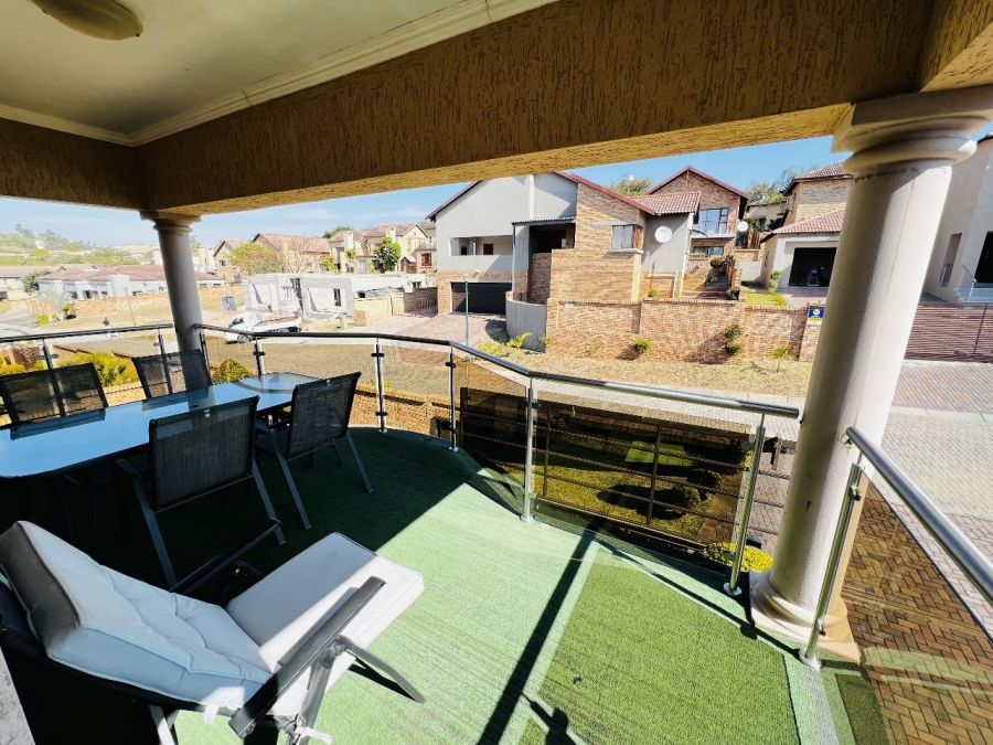4 Bedroom Property for Sale in Stonehenge Ext 7 Mpumalanga
