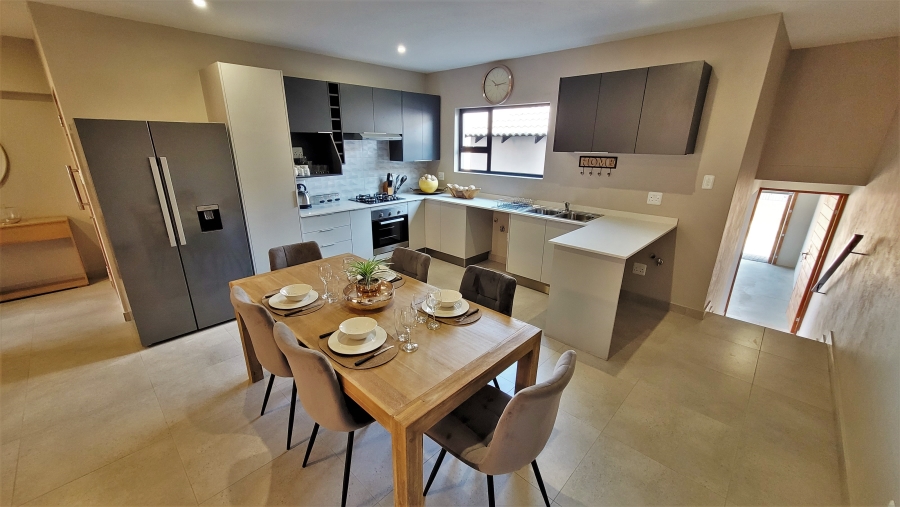 3 Bedroom Property for Sale in Stonehenge Mpumalanga