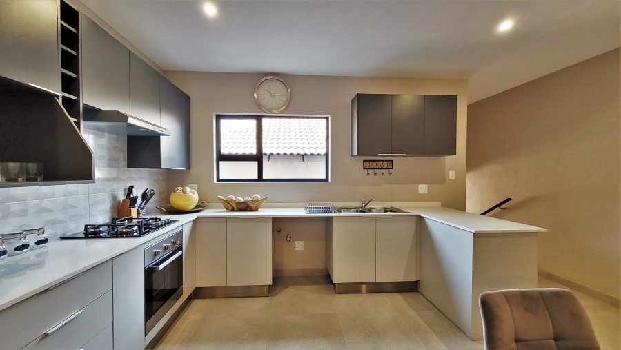 3 Bedroom Property for Sale in Stonehenge Mpumalanga