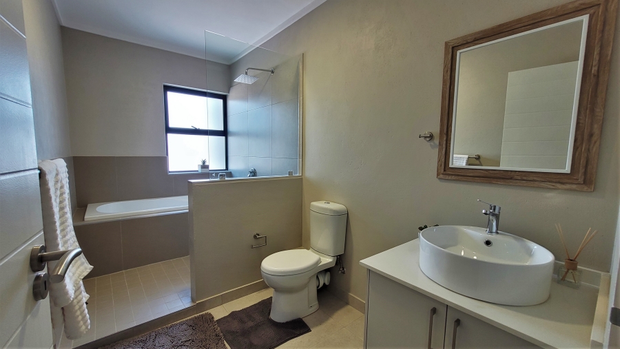 3 Bedroom Property for Sale in Stonehenge Mpumalanga