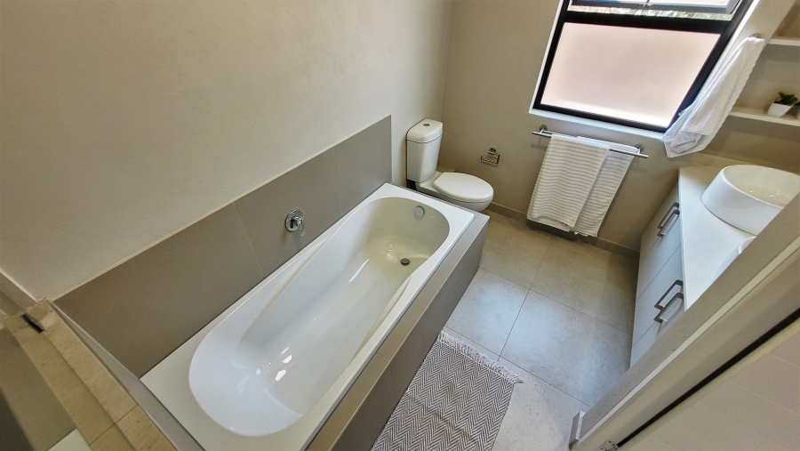 3 Bedroom Property for Sale in Stonehenge Mpumalanga