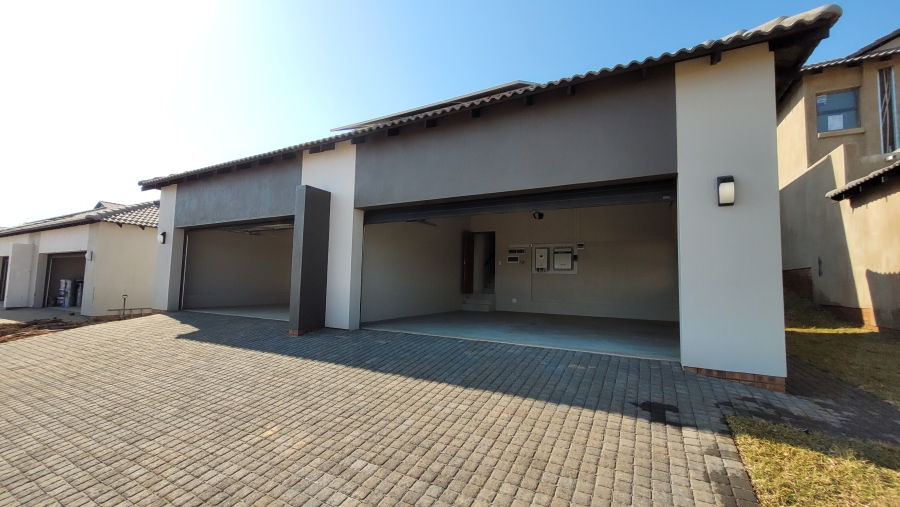 3 Bedroom Property for Sale in Stonehenge Mpumalanga