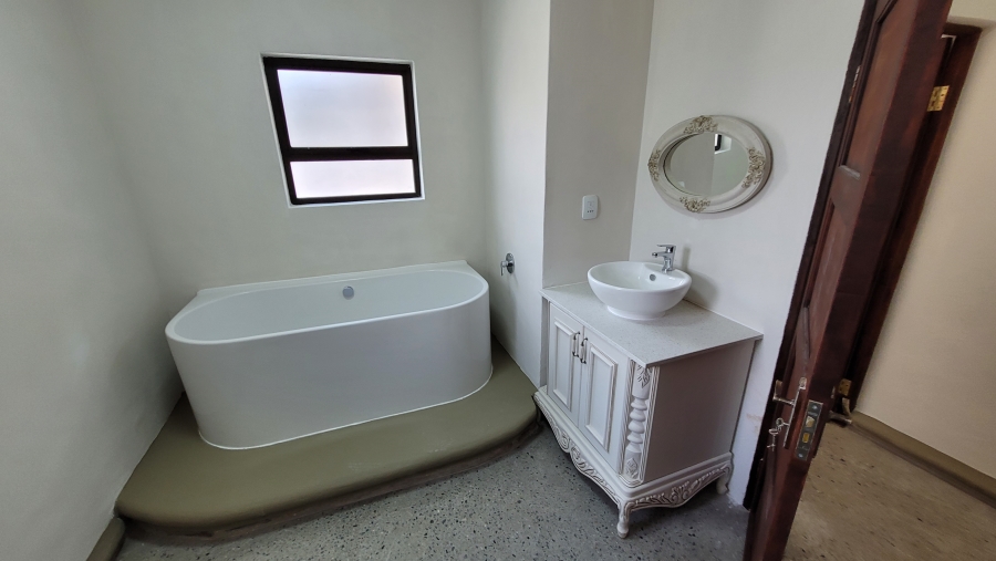 4 Bedroom Property for Sale in Nelspruit Ext 11 Mpumalanga