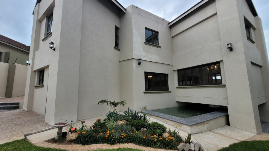 4 Bedroom Property for Sale in Nelspruit Ext 11 Mpumalanga