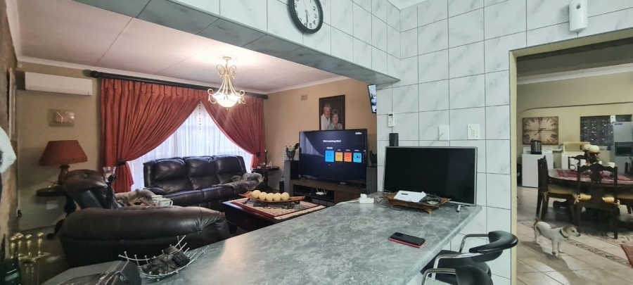 5 Bedroom Property for Sale in Secunda Mpumalanga