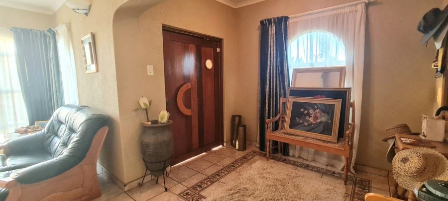 5 Bedroom Property for Sale in Secunda Mpumalanga