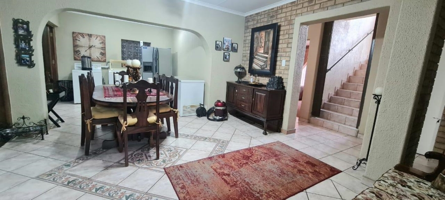 5 Bedroom Property for Sale in Secunda Mpumalanga