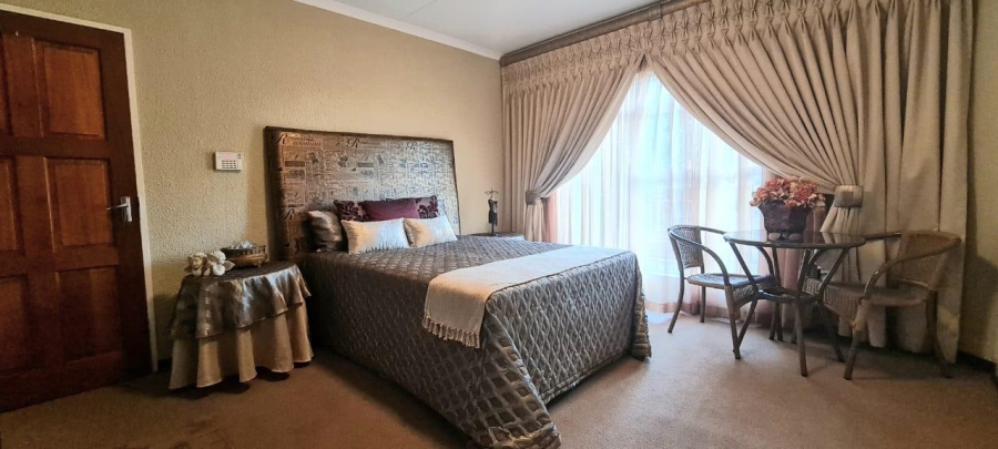 5 Bedroom Property for Sale in Secunda Mpumalanga