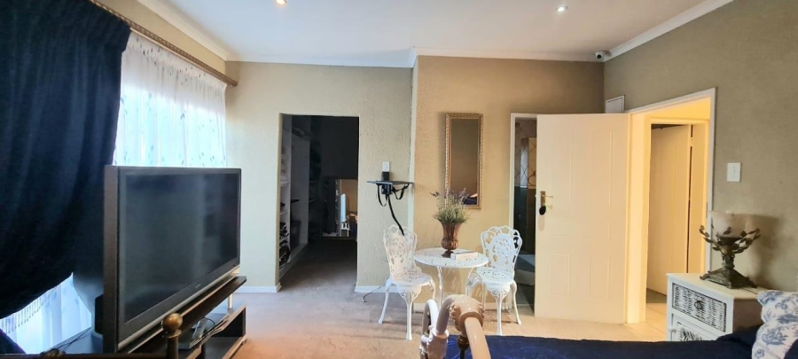 5 Bedroom Property for Sale in Secunda Mpumalanga