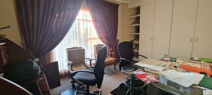 5 Bedroom Property for Sale in Secunda Mpumalanga