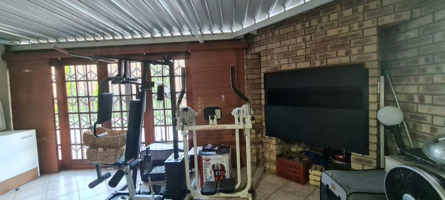 5 Bedroom Property for Sale in Secunda Mpumalanga