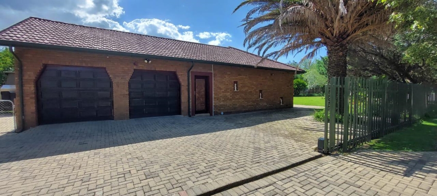 4 Bedroom Property for Sale in Suidheuwel Mpumalanga