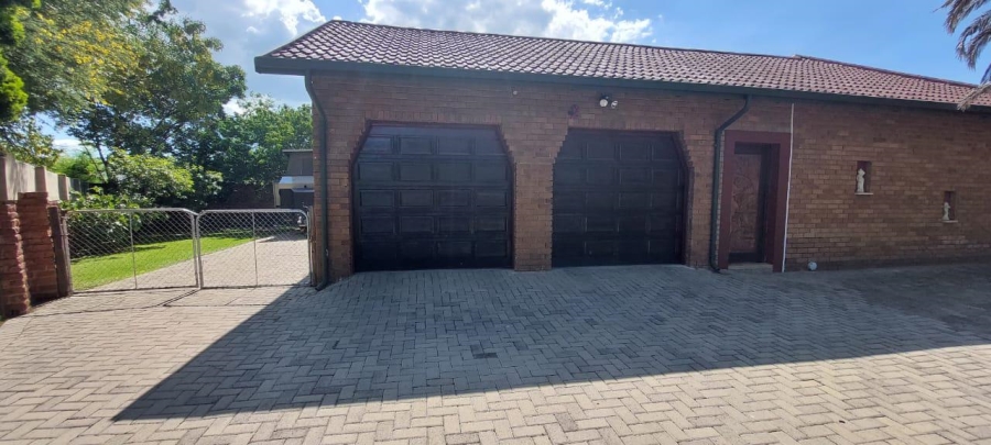 4 Bedroom Property for Sale in Suidheuwel Mpumalanga