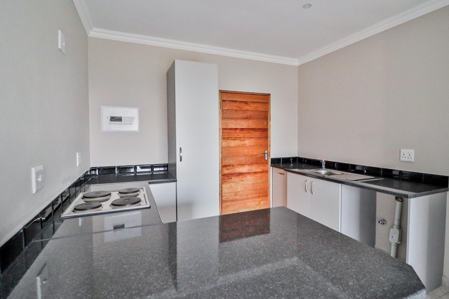 2 Bedroom Property for Sale in Stonehenge Ext 1 Mpumalanga