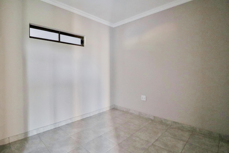 2 Bedroom Property for Sale in Stonehenge Ext 1 Mpumalanga