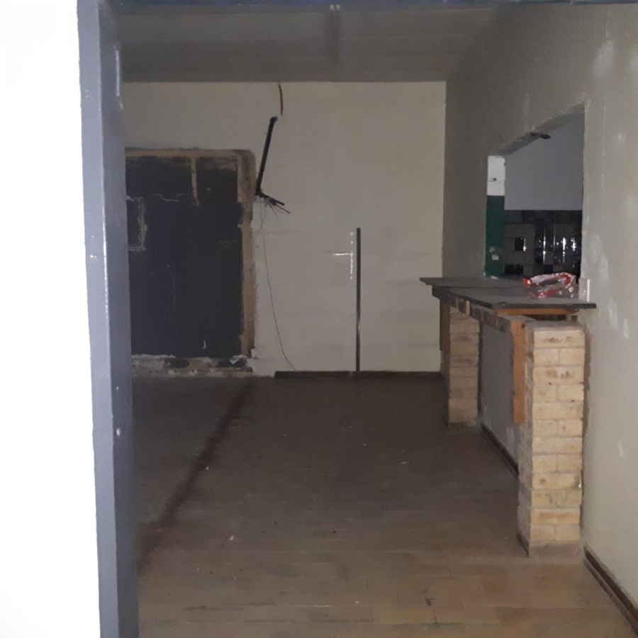 To Let Commercial Property for Rent in White River Mpumalanga