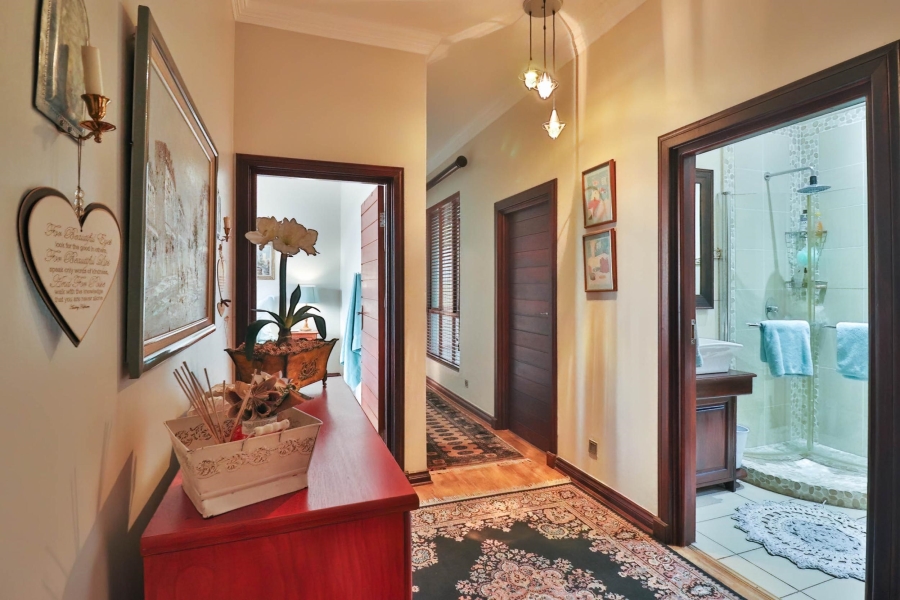 6 Bedroom Property for Sale in Sonheuwel Ext 1 Mpumalanga