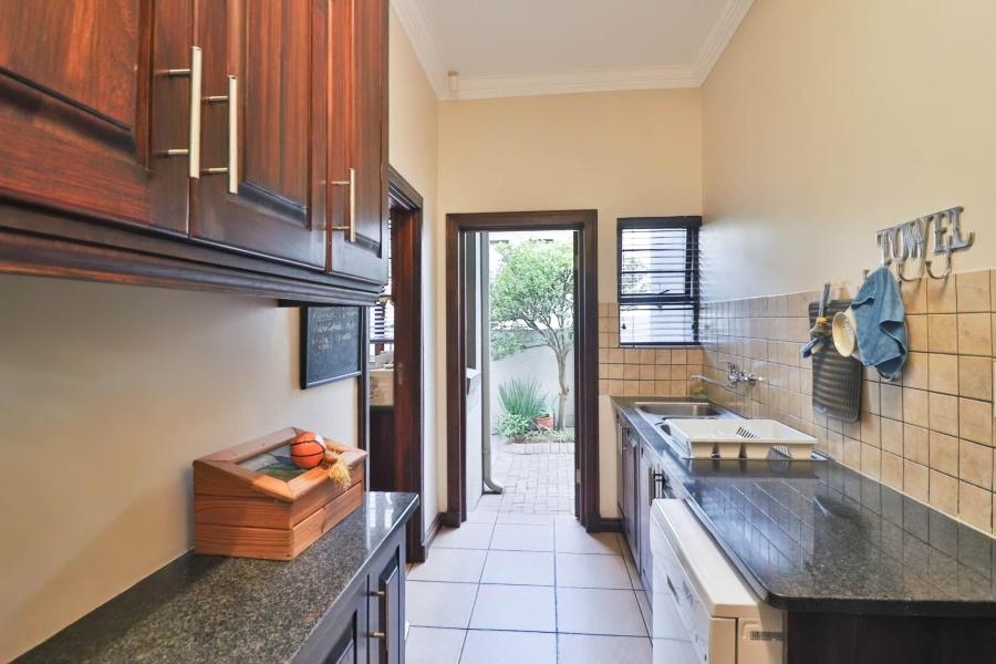 6 Bedroom Property for Sale in Sonheuwel Ext 1 Mpumalanga