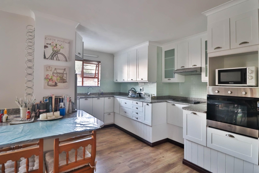 6 Bedroom Property for Sale in Sonheuwel Ext 1 Mpumalanga