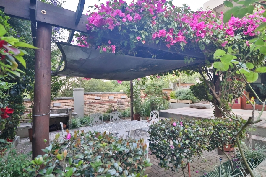 6 Bedroom Property for Sale in Sonheuwel Ext 1 Mpumalanga