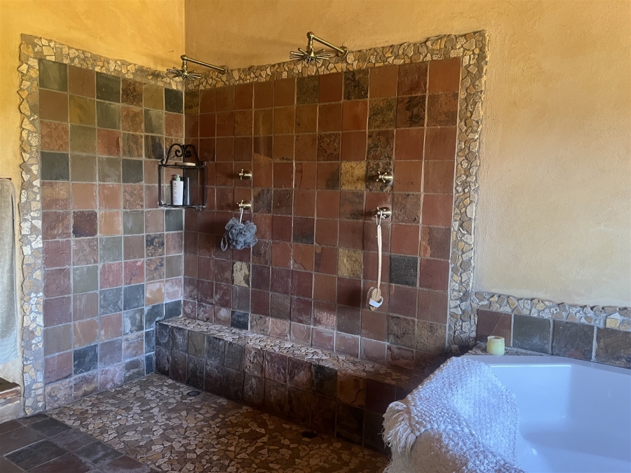 5 Bedroom Property for Sale in River View Mpumalanga