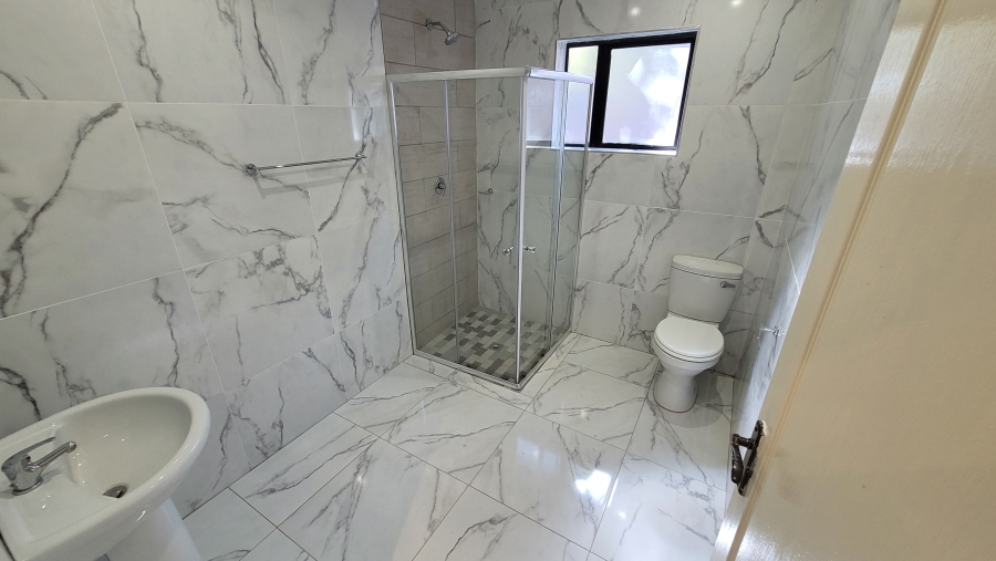 6 Bedroom Property for Sale in Nelspruit Ext 5 Mpumalanga