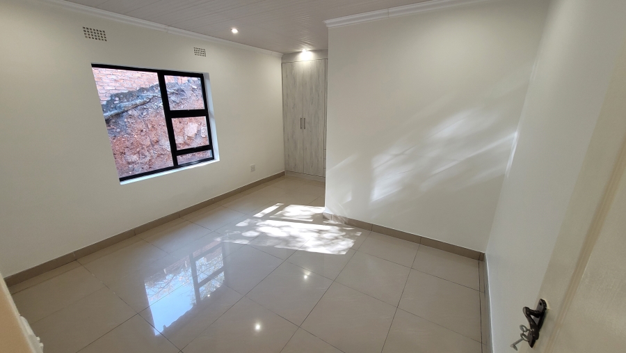 6 Bedroom Property for Sale in Nelspruit Ext 5 Mpumalanga