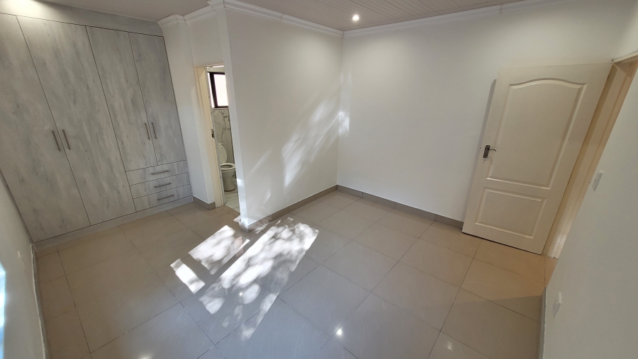 6 Bedroom Property for Sale in Nelspruit Ext 5 Mpumalanga